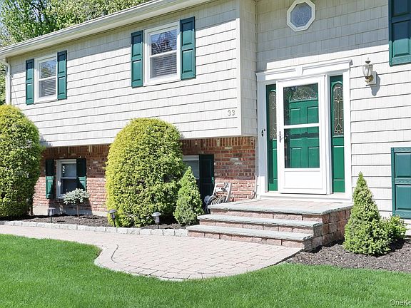 3rd image of 33 Farmhouse Road