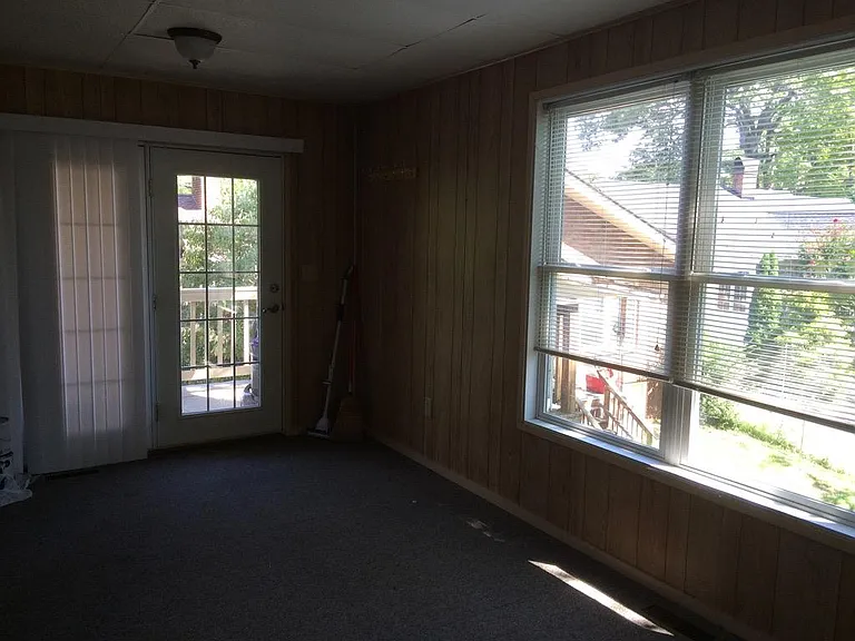 44 N College St — Photo 4