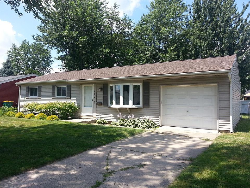 1st image of 462 Argyle Cres
