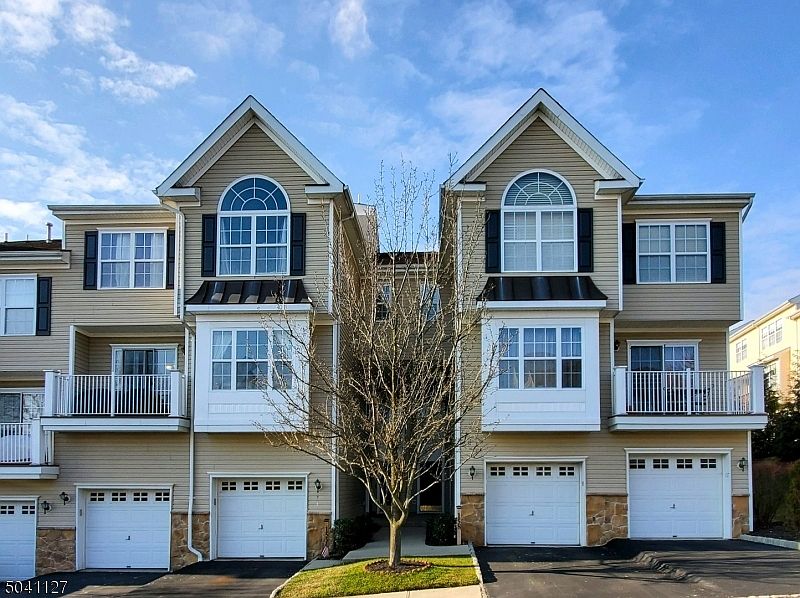 1st image of 156 Mountainside Dr