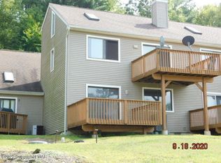 3342 Windermere Dr, Bushkill, PA 18324