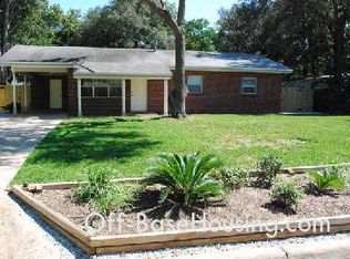 18 Azalea Dr, Mary Esther, FL 32569