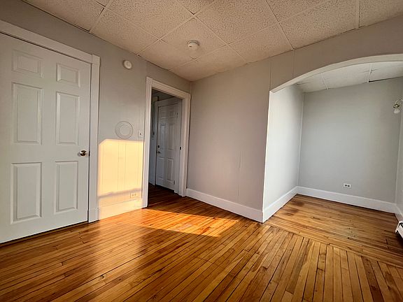 4th image of 150 Congress St #4R