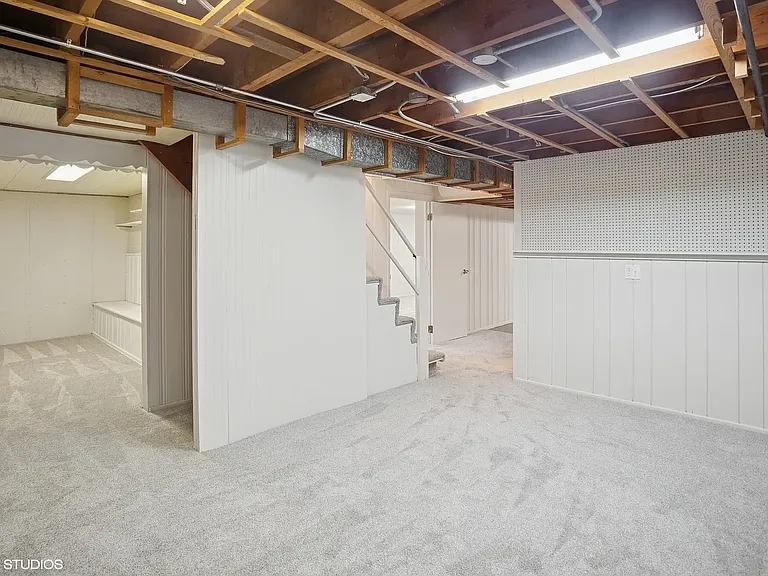 43 N Mount Prospect Rd — Photo 18
