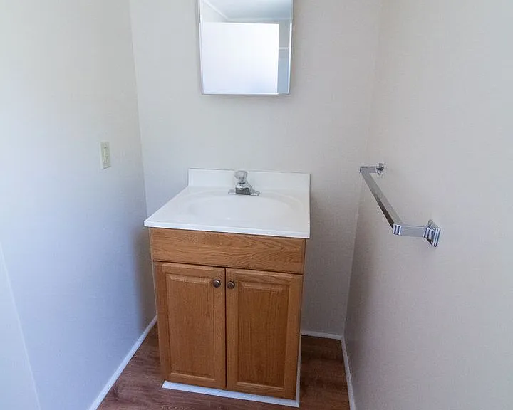 207 Maple St — Photo 9