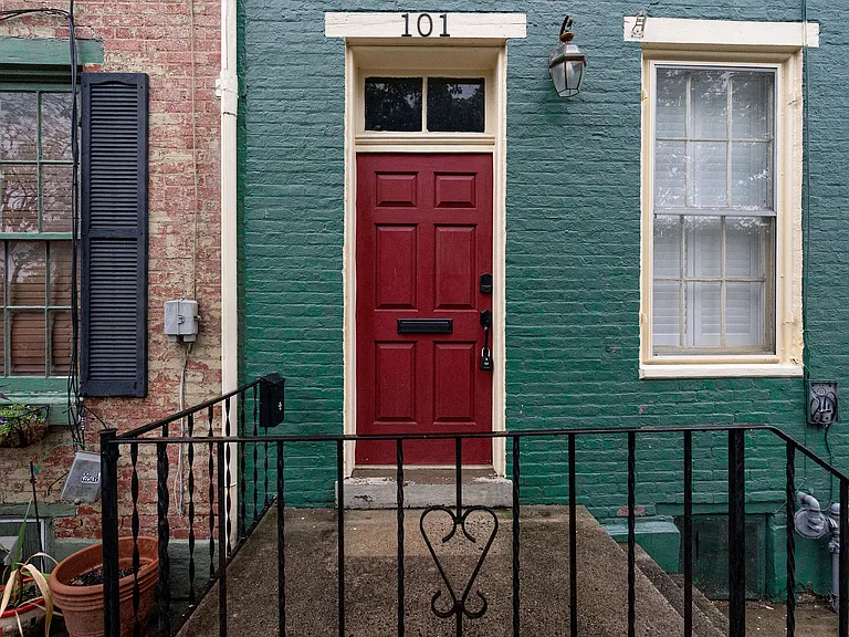 101 S Bentz St — Photo 46