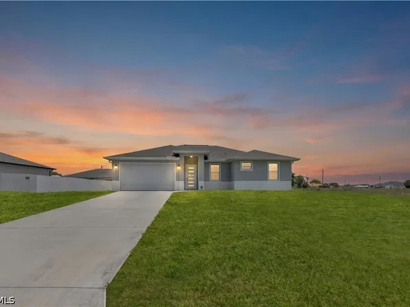 1049 Solar Ct, Labelle, FL 33935