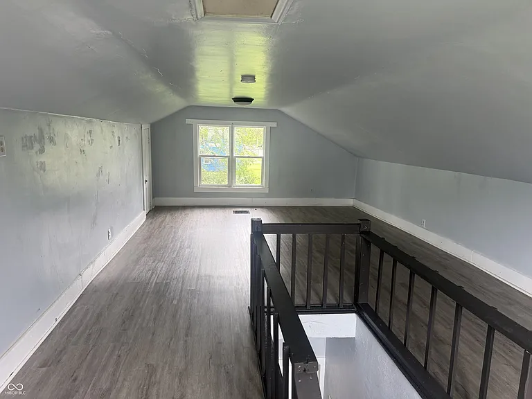 2627 Chase St — Photo 11