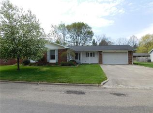 313 Larch Dr, Olney, IL 62450