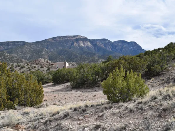 10 Vista De Oro, Placitas, NM 87043