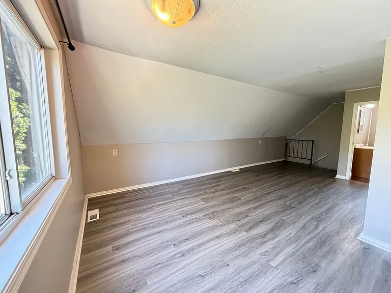 1701 Baxter Ave — Photo 19