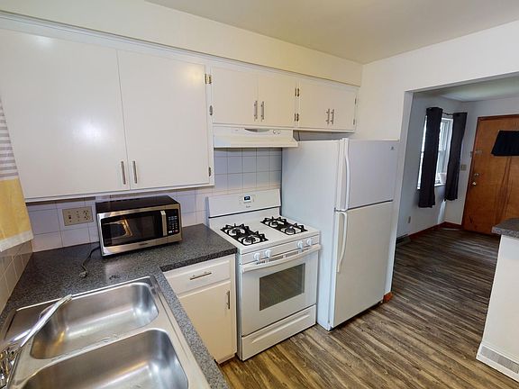 3rd image of 53 W Patterson Ave