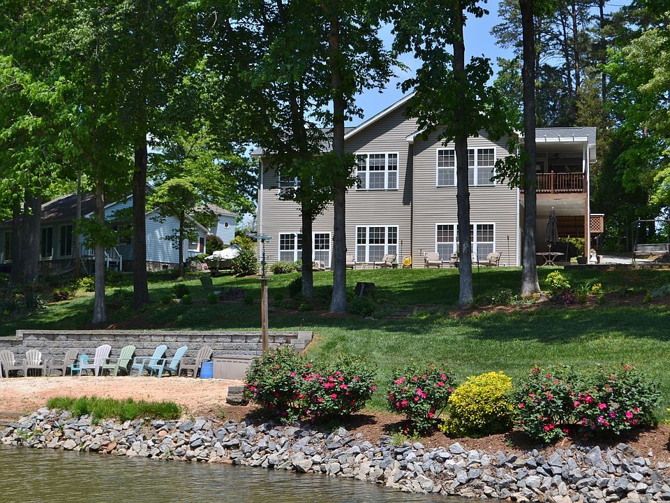 1st image of 6941 Wateredge Dr