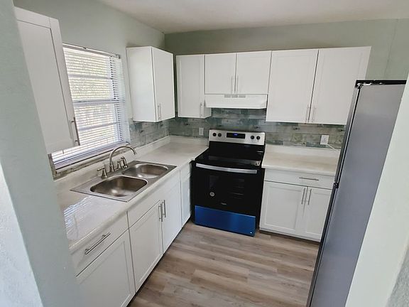 5th image of 125 S Orchard St APT 105