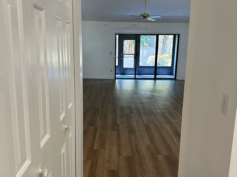 2065-7623 Baymeadows Cir W — Photo 12