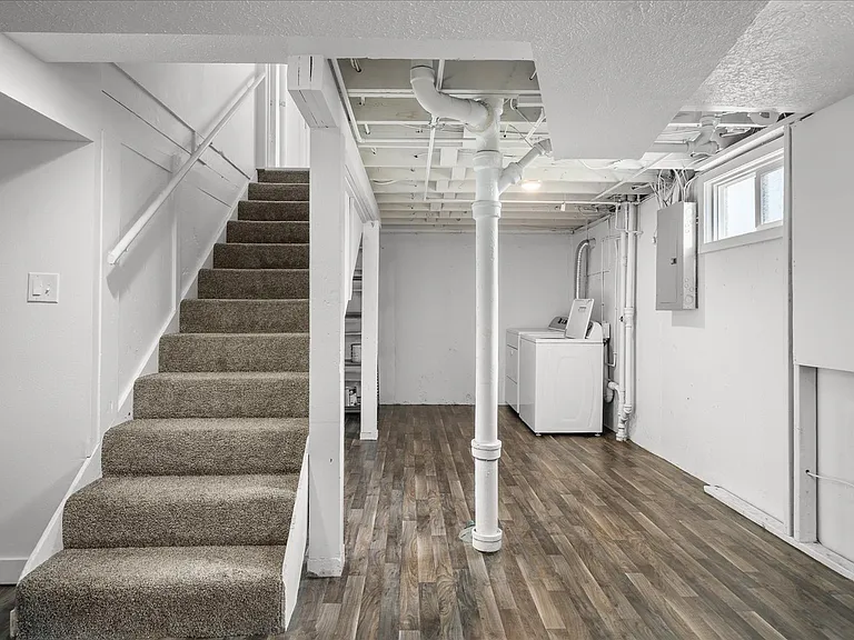 3923 N Walnut St — Photo 14