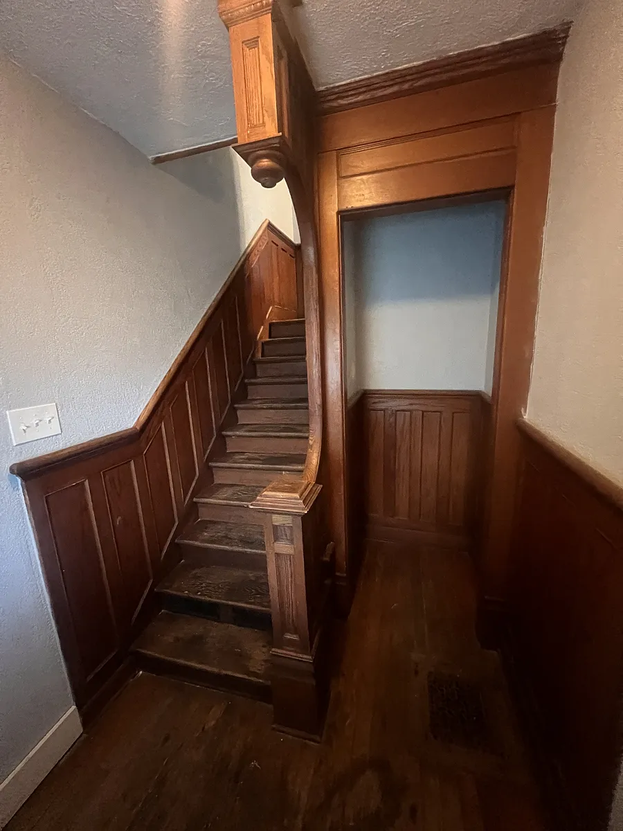 Building Photo - 215 Upland Ave #3