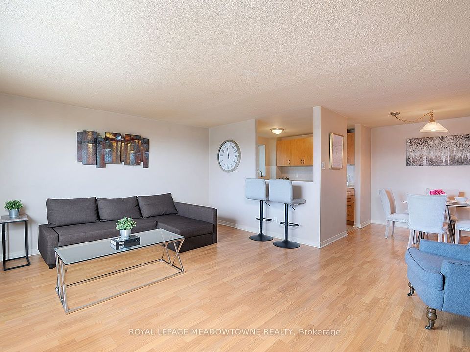 1st image of 6720 Glen Erin Dr #206
