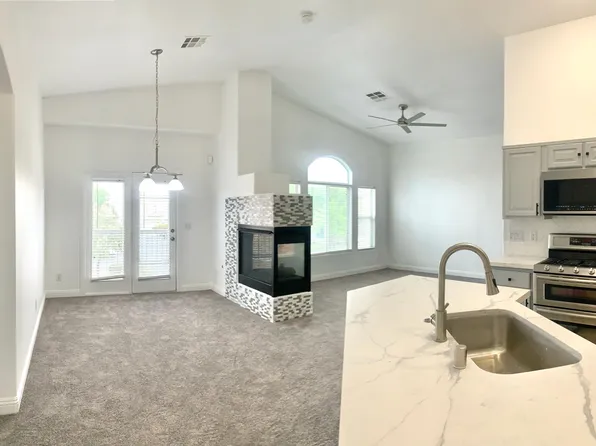 8710 Horizon Wind Ave, Las Vegas, NV 89178