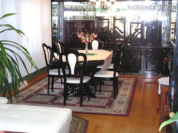 3rd image of 3454 N Oak Park Ave