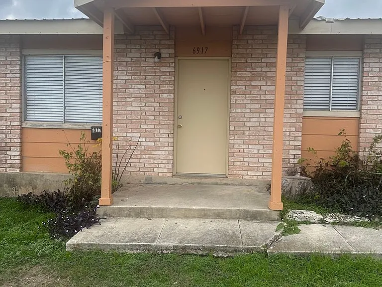 6917 Basilwood Dr — Photo 1