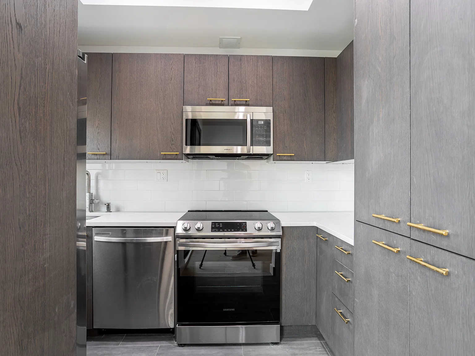 3017 Brighton Eighth Street — Photo 2