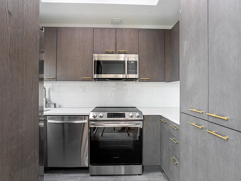 3017 Brighton 8 St #4A — Photo 3
