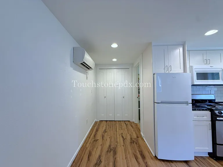 5660 SE 125th Ave — Photo 11