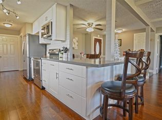5018 Appleblossom Ln, Friendswood, TX 77546