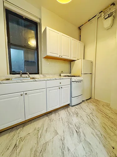 158 1st Ave Photo 1