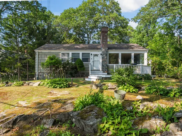 7 Rocky Knoll Road, Cape Elizabeth, ME 04107