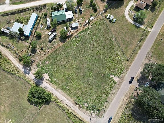 5th image of 3301 Cristen Ave