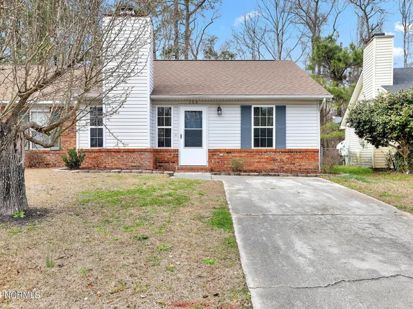 159 Brenda Dr, Jacksonville, NC 28546