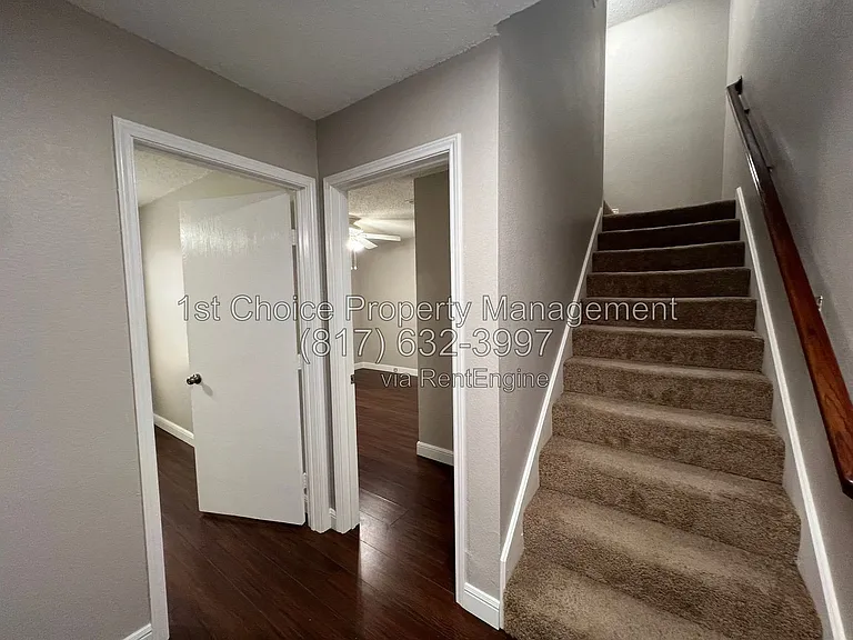 304 E Clover Park Dr — Photo 37