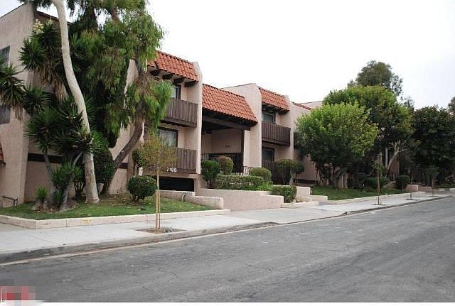 1st image of 719 N Eucalyptus Ave #B