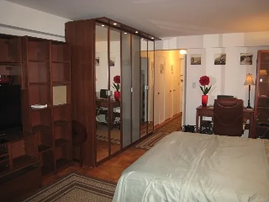 Rented by Oxford Property Group | media 7