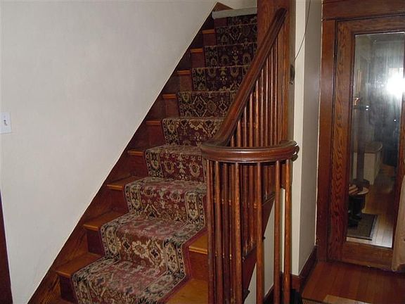 5th image of 132 Oak Knoll Dr