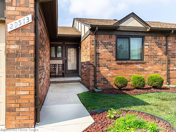 3rd image of 29573 Red Oak Dr #62