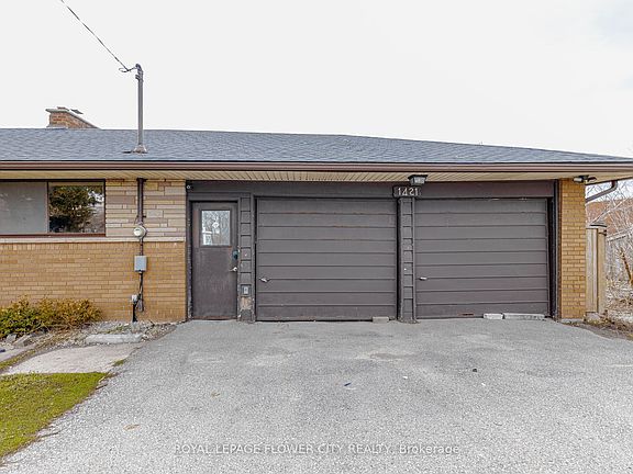 3rd image of 1421 Fanshawe Park Rd E