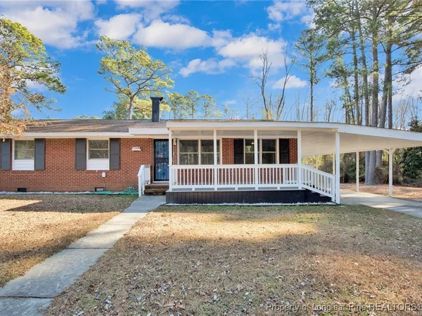 1467 Bridger St, Fayetteville, NC 28301