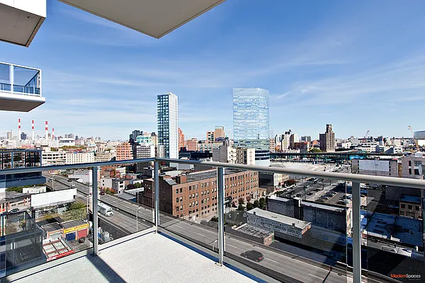 Sold by Modern Spaces | media 3