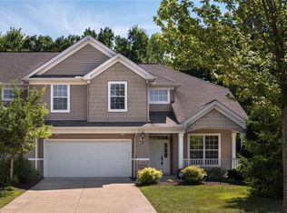 29301 Hummingbird Cir #1, Westlake, OH 44145