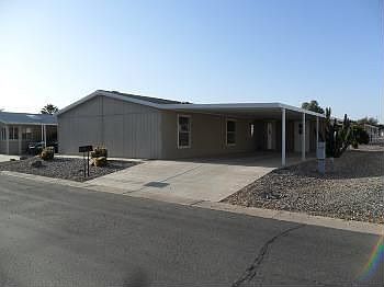 2nd image of 942 E Clubhouse Ln
