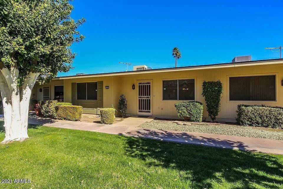 1st image of 10957 W Santa Fe Dr