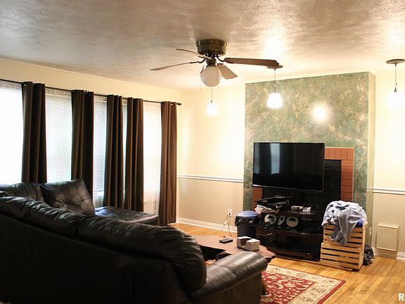 4th image of 800 S Twisdale Ave