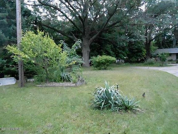 4th image of 665 Eugene Ave
