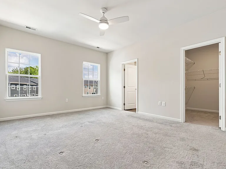 121 Callowhill Ln — Photo 16