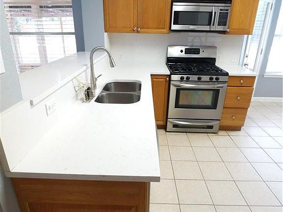 5th image of 1706 Courtney Ln