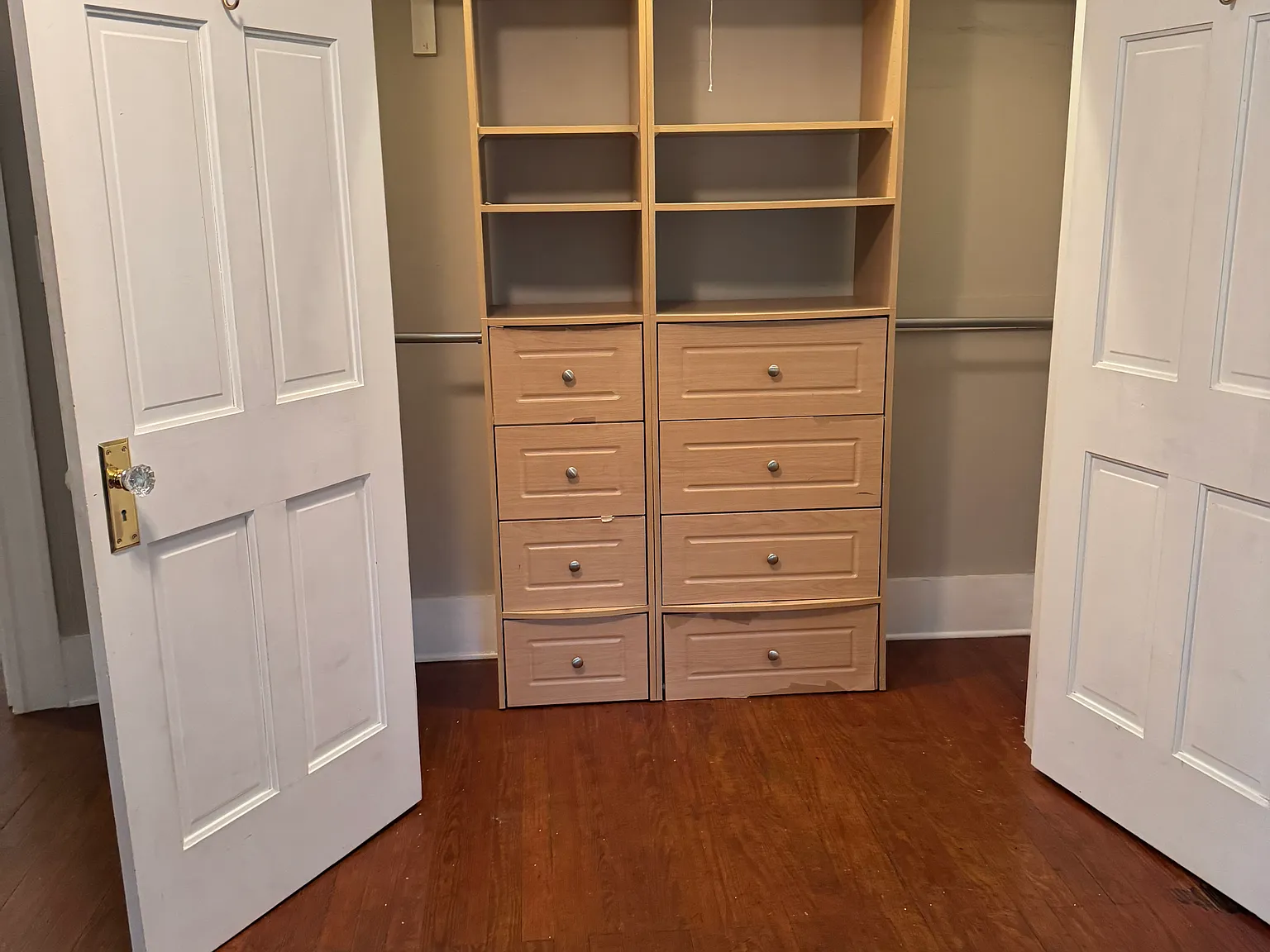 1 bed, 750 sqft, $1,600 — Photo 3