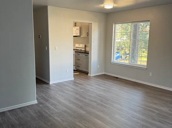 927 E Spruce Ct, Coeur D Alene, ID 83814